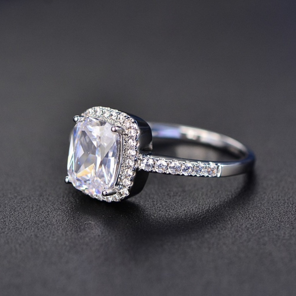 Diamond Princess Cut Simulated White Sapphire Ring, BEAUTIFUL RING, SHINY RING. - Picture 8 of 8